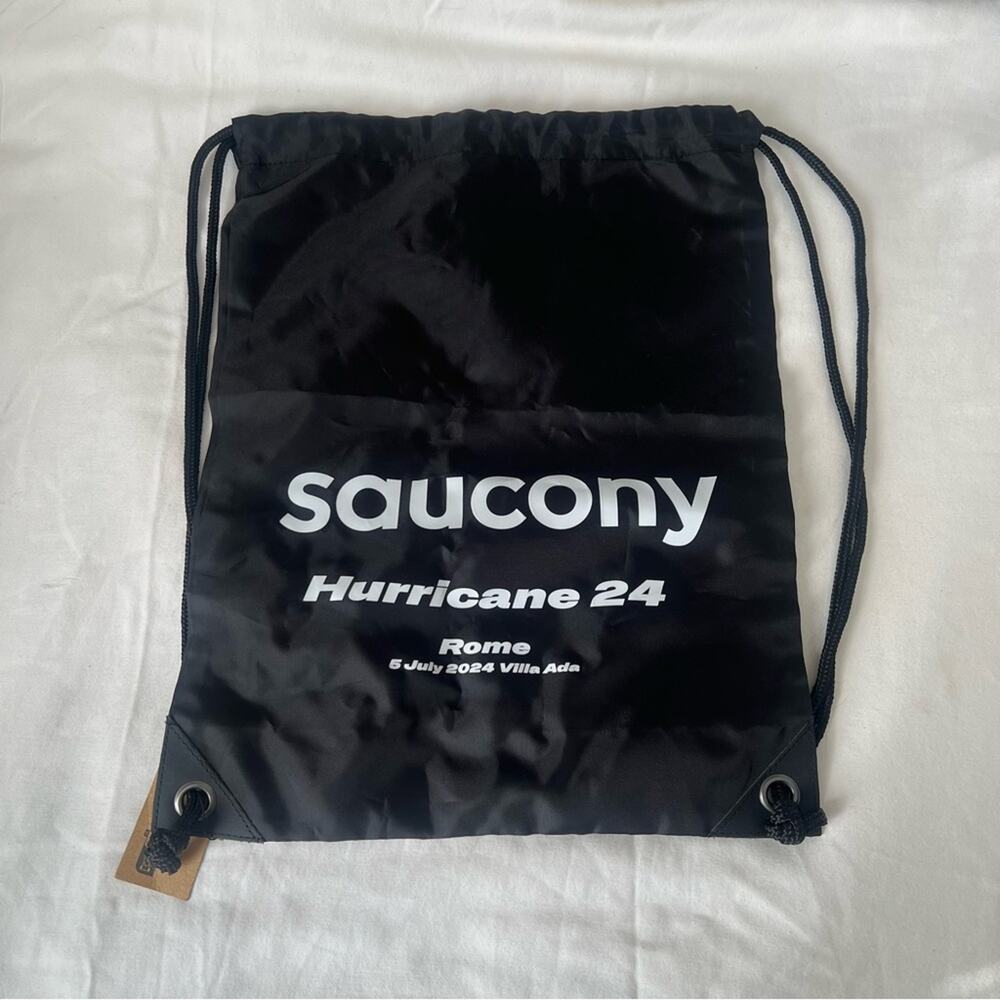 Saucony Hurricane 24 Black & White String Bag NEW NWT